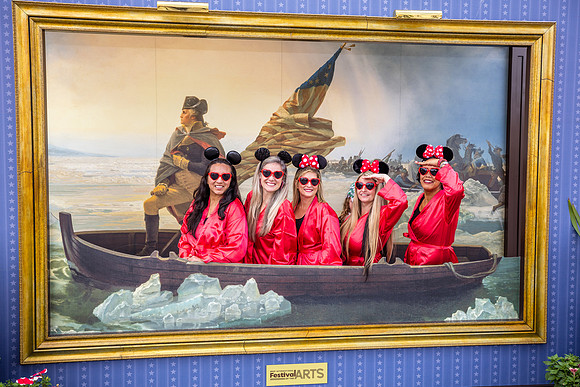 Valentine-Session-Momsies-Disney-Epcot-2022-0975