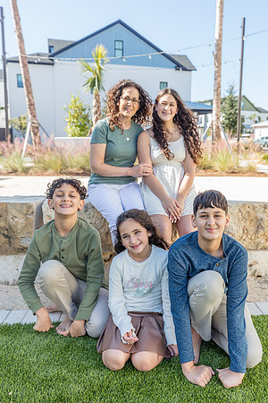 20241130-Elsbeth-Arce-Family-Session-Evermore-5172