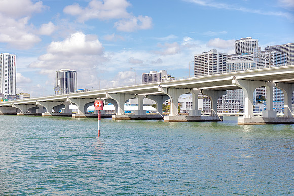 Miami-Millionaire-Row-Island-Queen-Cruise-3428bridge