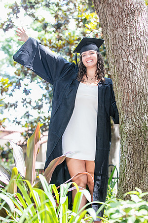 20250502-Lucinda-grad-session-9541