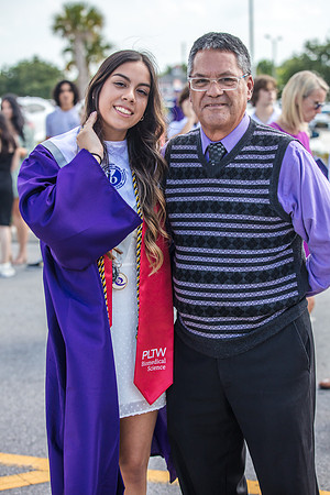 20220524-High-School-Graduation-Isabela-3402