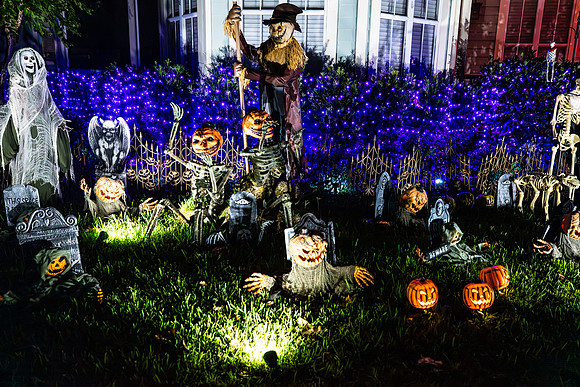 Halloween-Houses-Celebration-2024-2731
