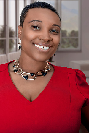 Headshot_DL-8508