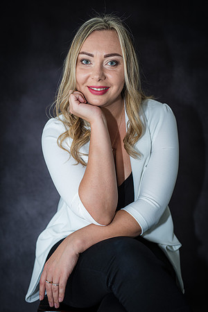 20220803-Headshot-Jane-3824-