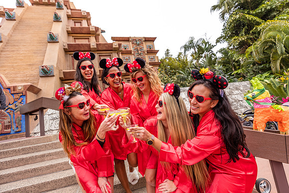 Valentine-Session-Momsies-Disney-Epcot-2022-0868