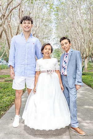 20240427-Mariana-Esquibel-Emma-First-Communion-9011