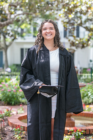 20250502-Lucinda-grad-session-9457