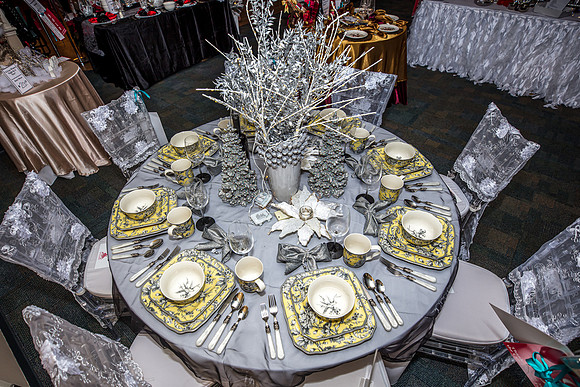 Celebration-Holiday-Home-Tour-2022-Stop1-851-Celebration-Ave-Town-Hall-6836-