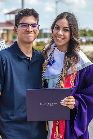 20220524-High-School-Graduation-Isabela-3425