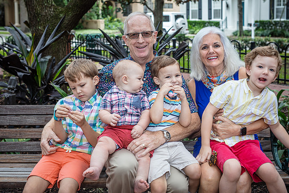 20220928-Sharon-HeartSwell-Family-Session-5212