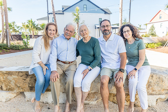 20241130-Elsbeth-Arce-Family-Session-Evermore-4967