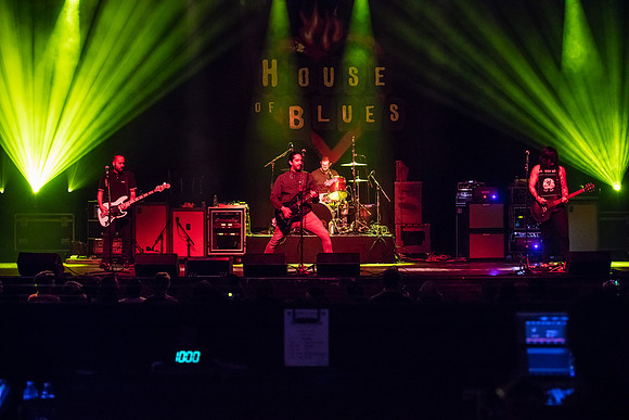 Broken-Streetlights_House-of-Blues-5173