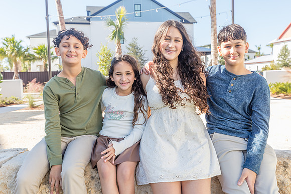 20241130-Elsbeth-Arce-Family-Session-Evermore-5141