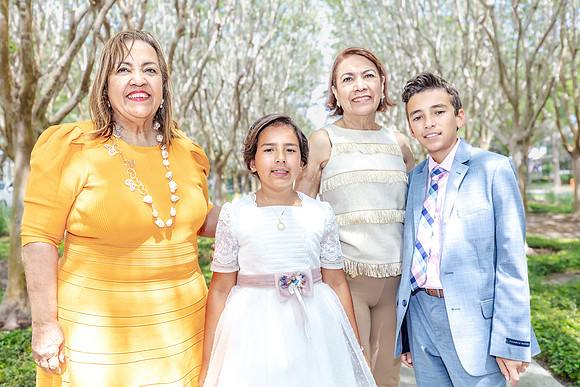 20240427-Mariana-Esquibel-Emma-First-Communion-9021