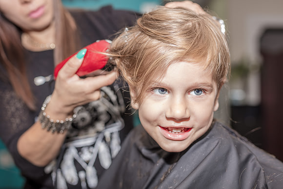 HairCut_Toni-Michaels-Salon-Joshua-6119