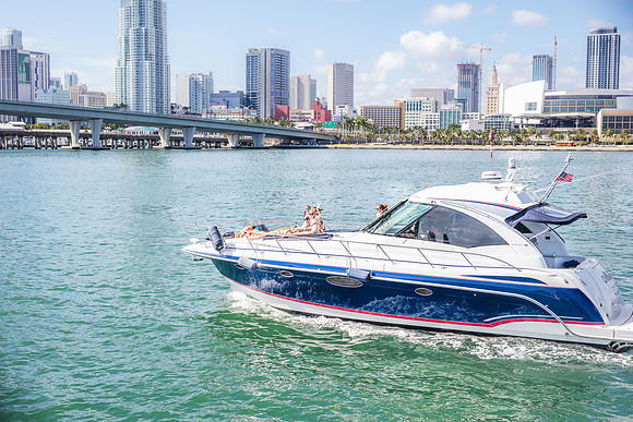 Miami-Millionaire-Row-Island-Queen-Cruise-3421Y