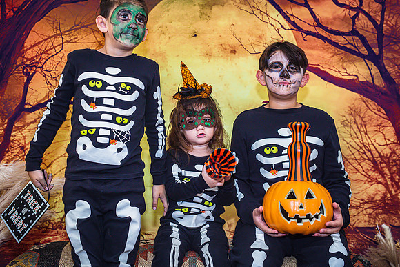 Halloween-Mini-2022-Helda-Allen-5723