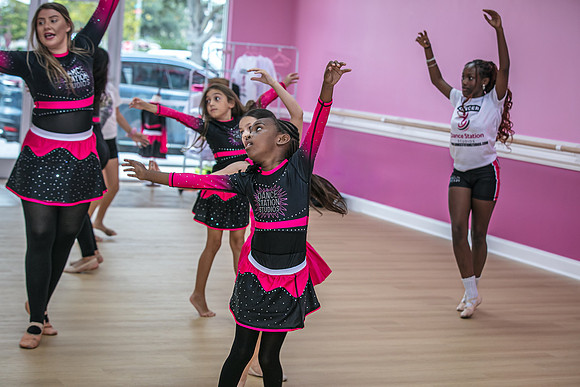20250814-Dance-Station-Studios-Classes-0211