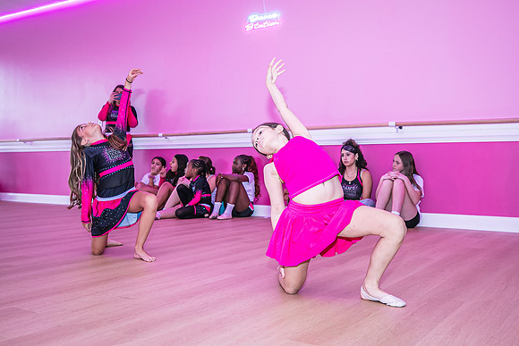 20250814-Dance-Station-Studios-Classes-0306