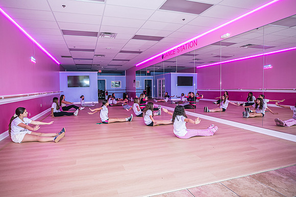 20250814-Dance-Station-Studios-Classes-0350