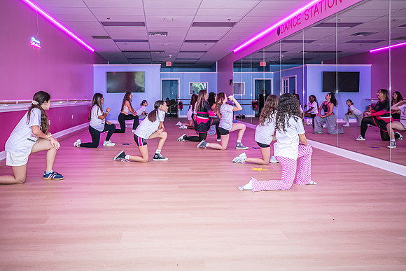 20250814-Dance-Station-Studios-Classes-0357
