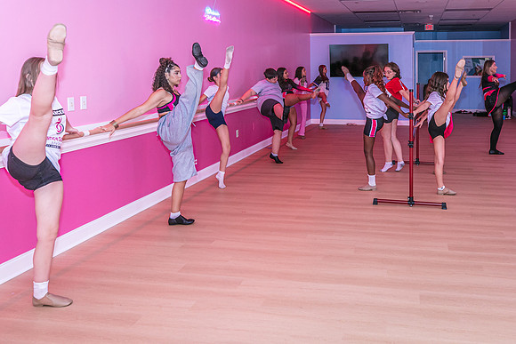 20250814-Dance-Station-Studios-Classes-0421