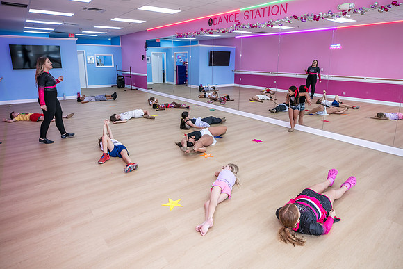 20250921-Dance-Station-Studios-Class-1875HJ