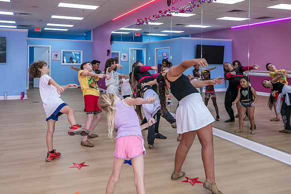 20250921-Dance-Station-Studios-Class-1880H