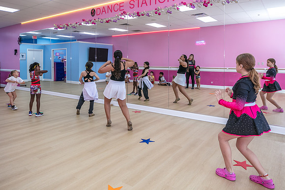 20250921-Dance-Station-Studios-Class-1898J