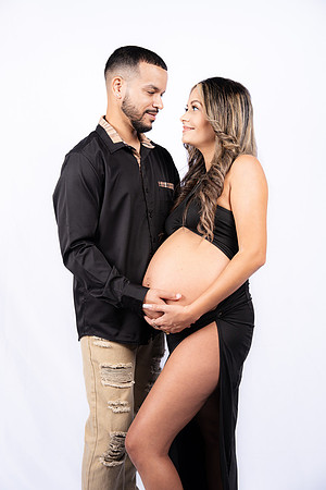 09272025-Maternity-Studio-Session-Perez-9654-