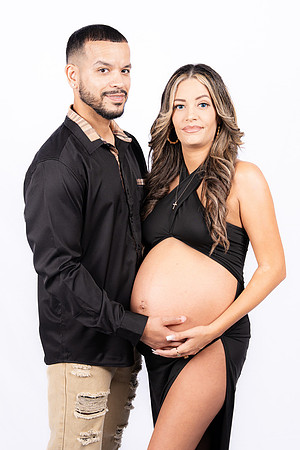 09272025-Maternity-Studio-Session-Perez-9642-