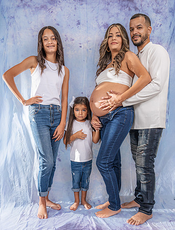 09272025-Maternity-Studio-Session-Perez-9538