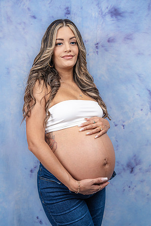 09272025-Maternity-Studio-Session-Perez-9596-