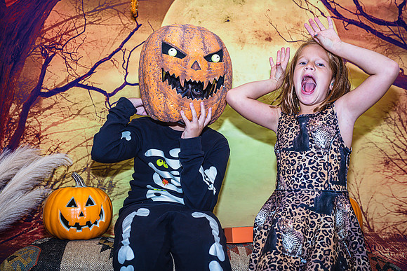 Halloween-Mini-2022-Helda-Allen-5766-