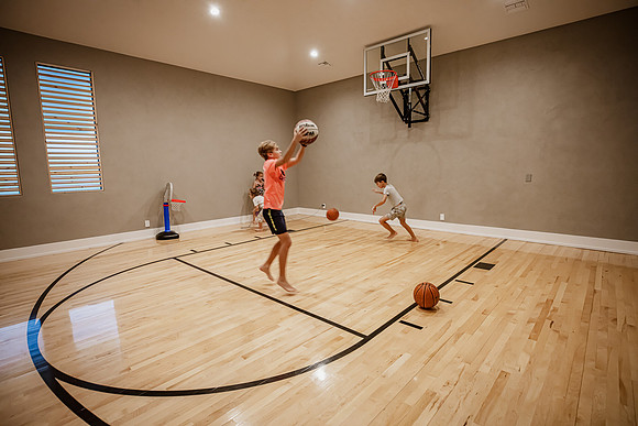 20220923-Reunion-Vacation-Home-4674m-basketball