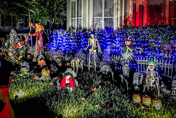 20241017-Halloween-Outdoor-Decor-Celebration-0084