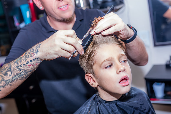 Hair-Cut-Toni-Michaels-Salon-0096H