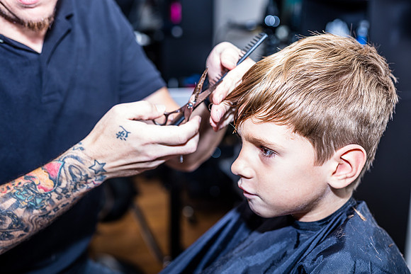 Hair-Cut-Toni-Michaels-Salon-0105