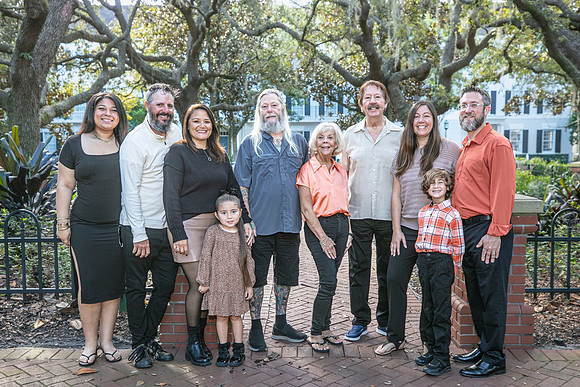 20251018-Catherine-Breen-Thomas-Family-Session-3224