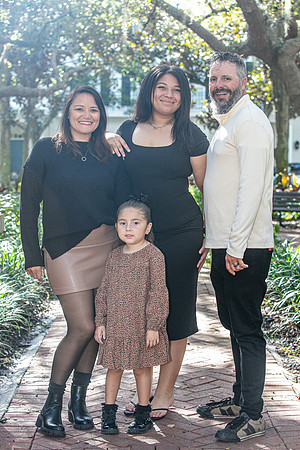 20251018-Catherine-Breen-Thomas-Family-Session-3302