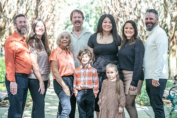 20251018-Catherine-Breen-Thomas-Family-Session-3308