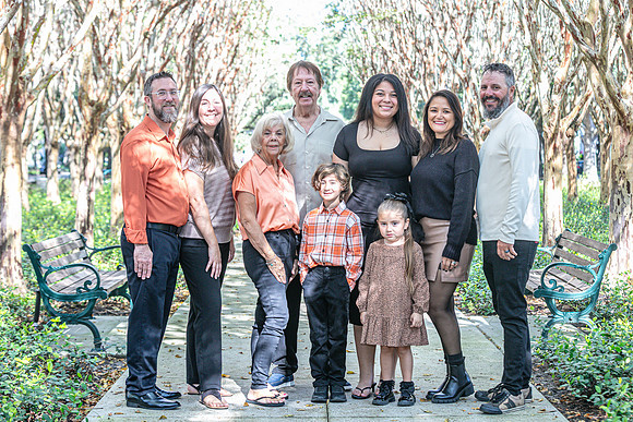20251018-Catherine-Breen-Thomas-Family-Session-3309