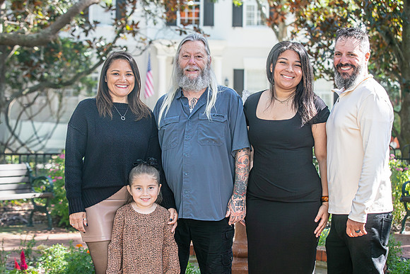 20251018-Catherine-Breen-Thomas-Family-Session-3378