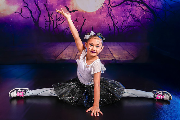 6-1_20251019-Dance-Station-Studios-Halloween-Photo-Shoot-9988