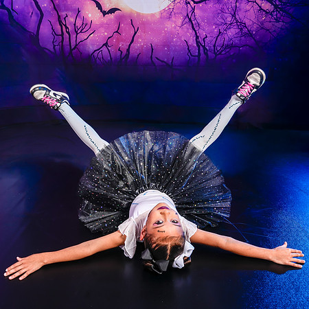 6-2_20251019-Dance-Station-Studios-Halloween-Photo-Shoot-0003