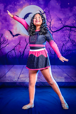 8-1_20251019-Dance-Station-Studios-Halloween-Photo-Shoot-0066