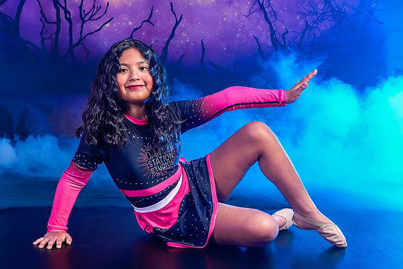 8-3_20251019-Dance-Station-Studios-Halloween-Photo-Shoot-0104