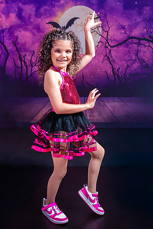 13-2_20251019-Dance-Station-Studios-Halloween-Photo-Shoot-0632