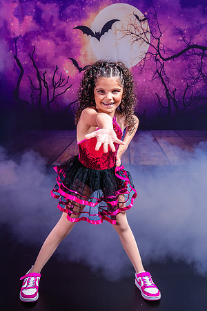 13-3_20251019-Dance-Station-Studios-Halloween-Photo-Shoot-0655