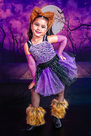 15-1_20251019-Dance-Station-Studios-Halloween-Photo-Shoot-9720